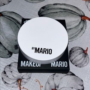 Makeup by Mario highlighter in Golden